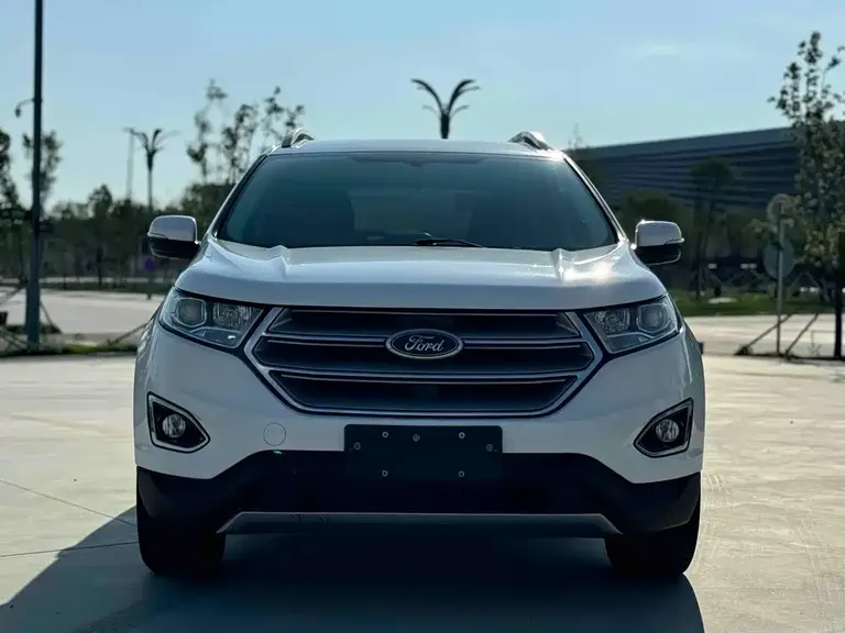 Ford Edge EcoBoost 245 2 WD Elite Sharp 5-seat