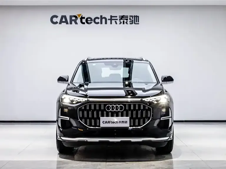 Audi Q6 40 TFSI quattro Cloud View Feather Package 7-seat