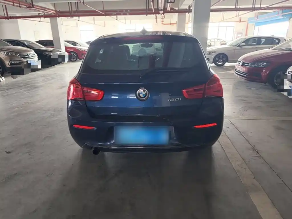 BMW 1 Series (Import) 宝马1系进口 2015款 120 i 运动设计套装