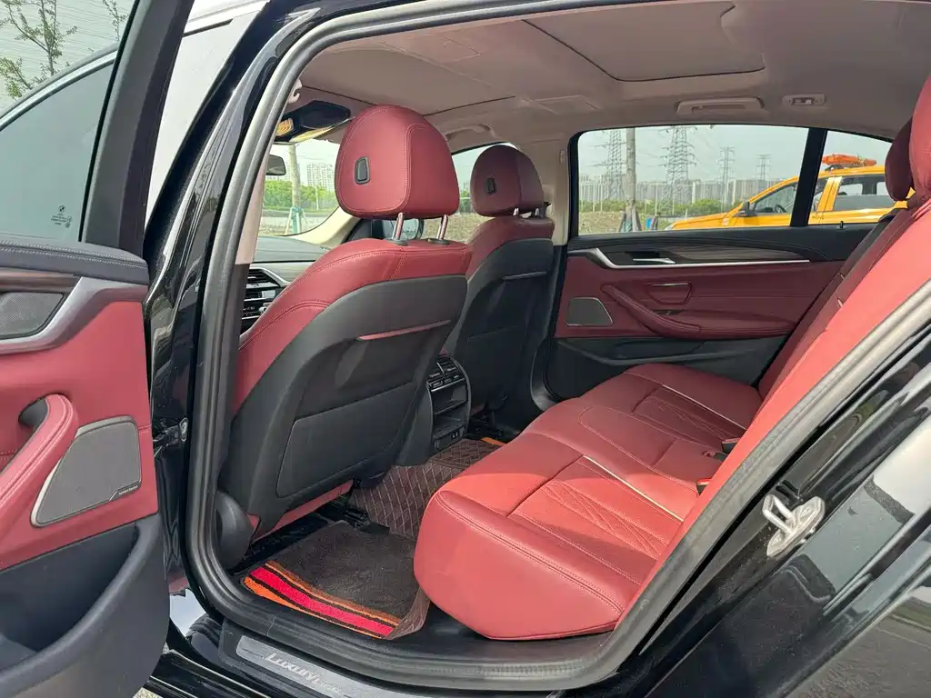 BMW 5 Series 530 Li Leading Luxury Package