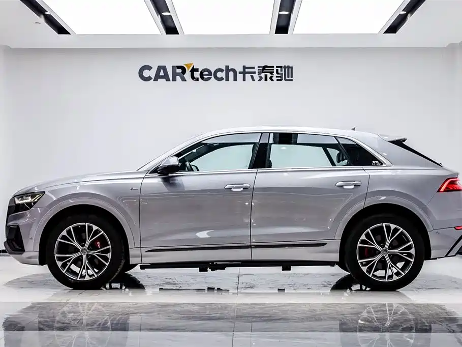 Audi Q8 55 TFSI Select Dynamic