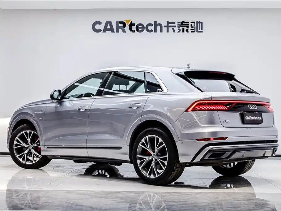 Audi Q8 55 TFSI Select Dynamic