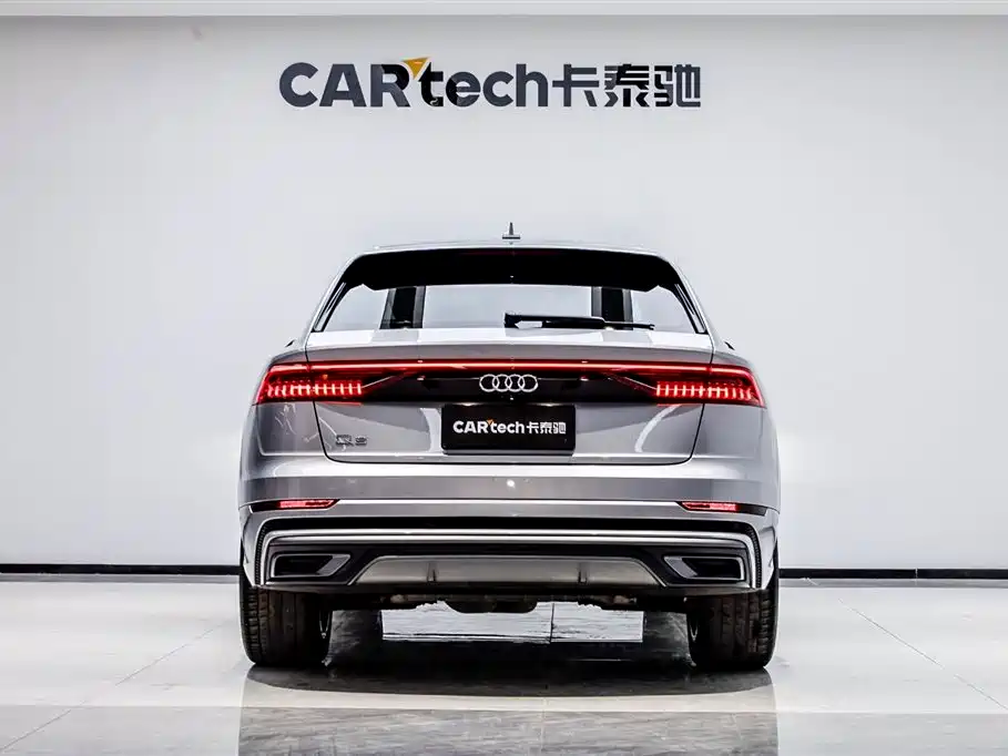Audi Q8 55 TFSI Select Dynamic