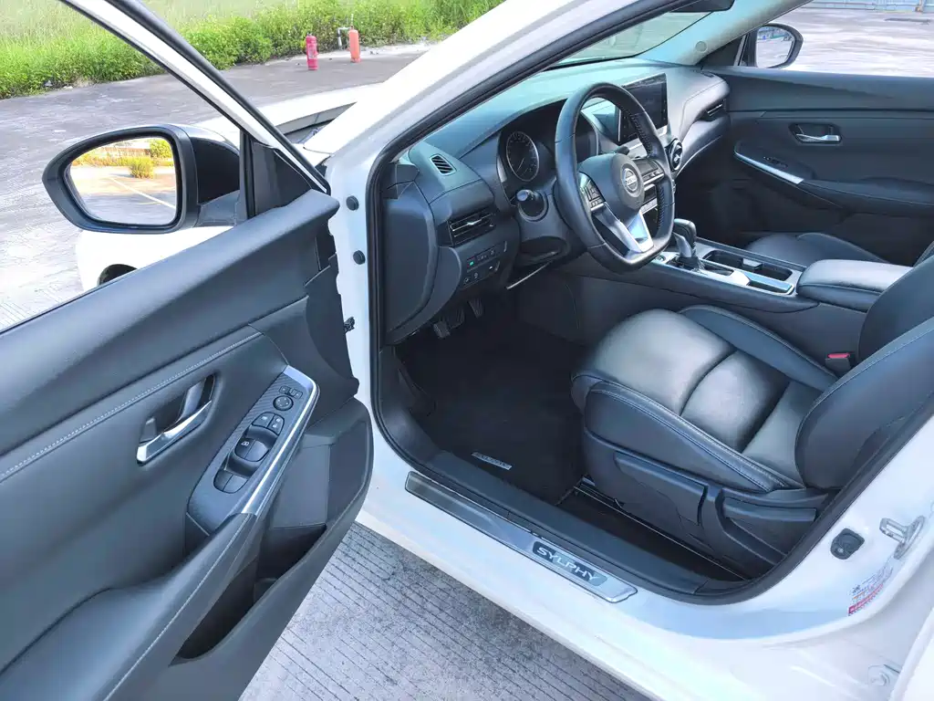 Sylphy 1.6 L XL CVT Joy
