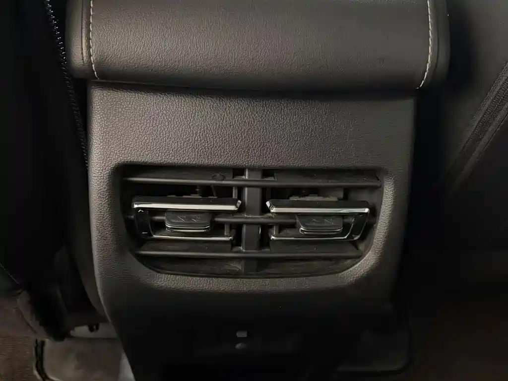 Haval M6 PLUS 1.5 T DCT Luxury Connected