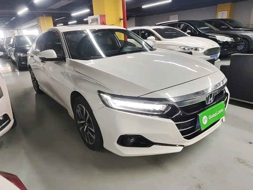 Accord Sharp· Hybrid 2.0 L Sharp Leading