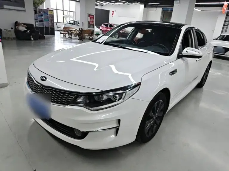 Kia K5 2.0 L Auto GLS