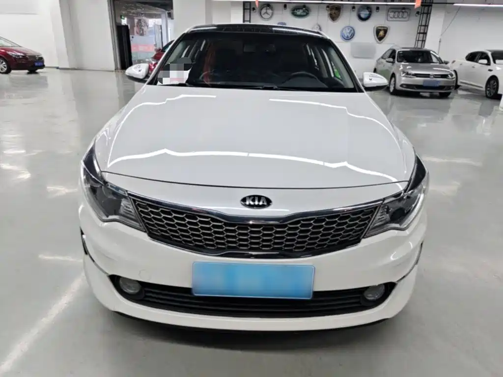Kia K5 2.0 L Auto GLS
