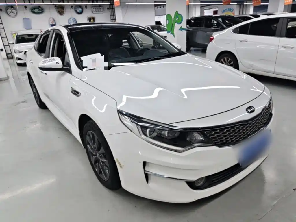 Kia K5 2.0 L Auto GLS