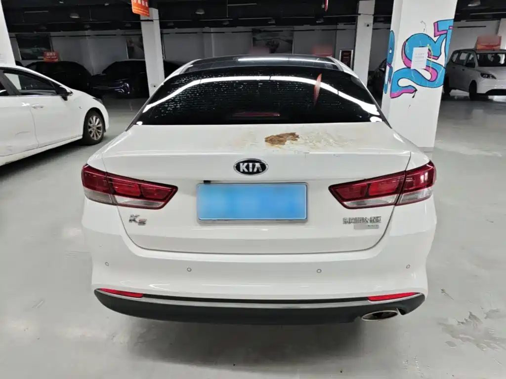 Kia K5 2.0 L Auto GLS