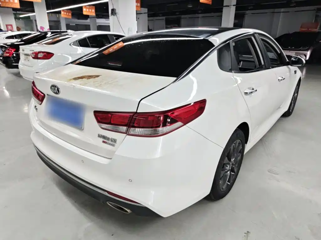 Kia K5 2.0 L Auto GLS
