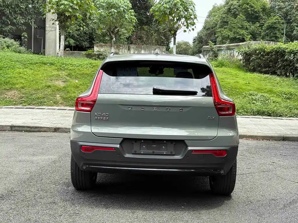 Volvo XC40 沃尔沃XC40 2023款 B3 智远运动版
