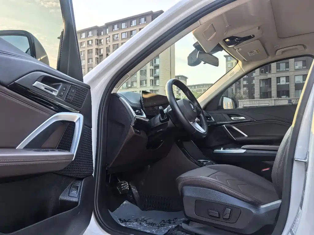 BMW X1 sDrive20 Li X Design Package