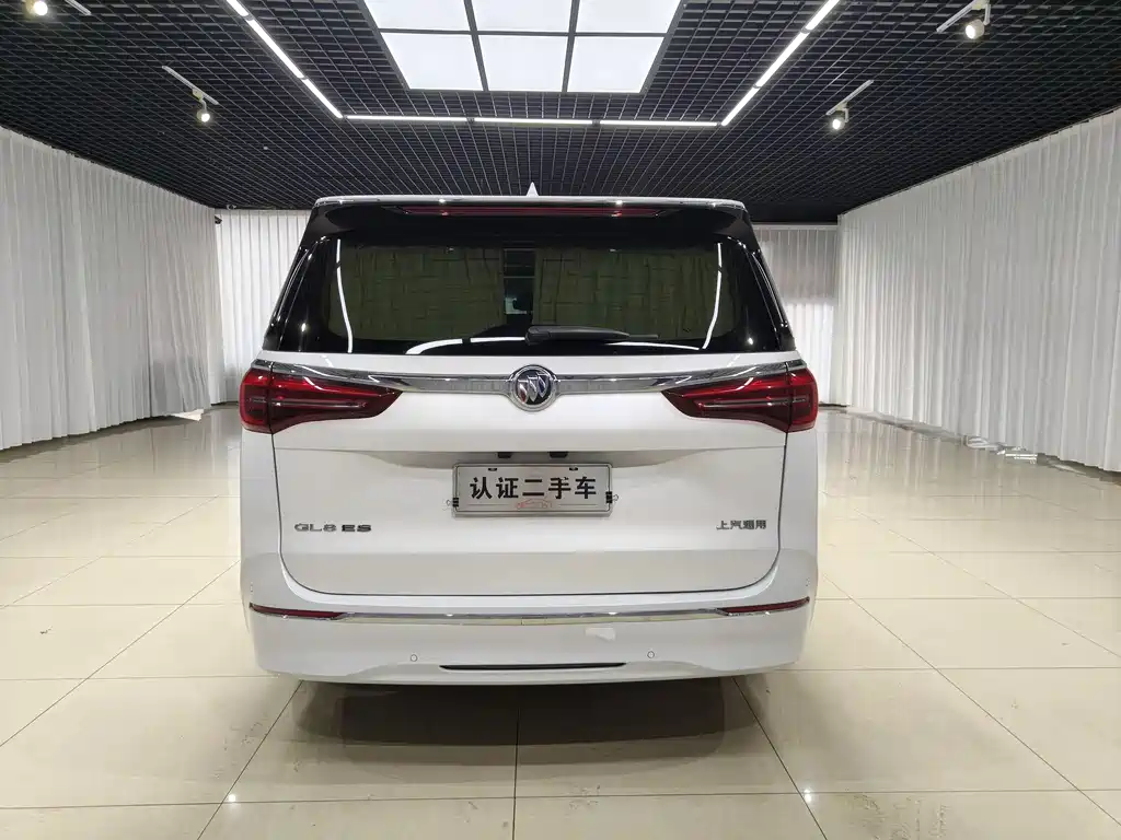 Buick GL8 ES LaCrosse Luxury