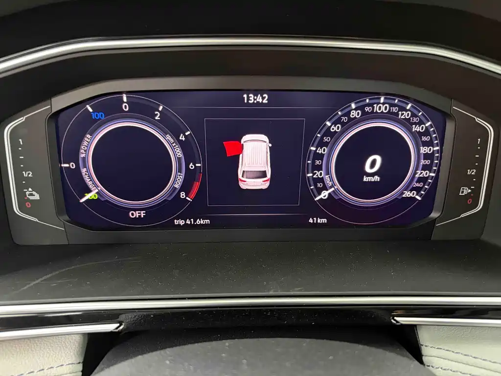 Tiguan L NEV 途观L插电混动 2023款 430 PHEV 插电混动尊贵版