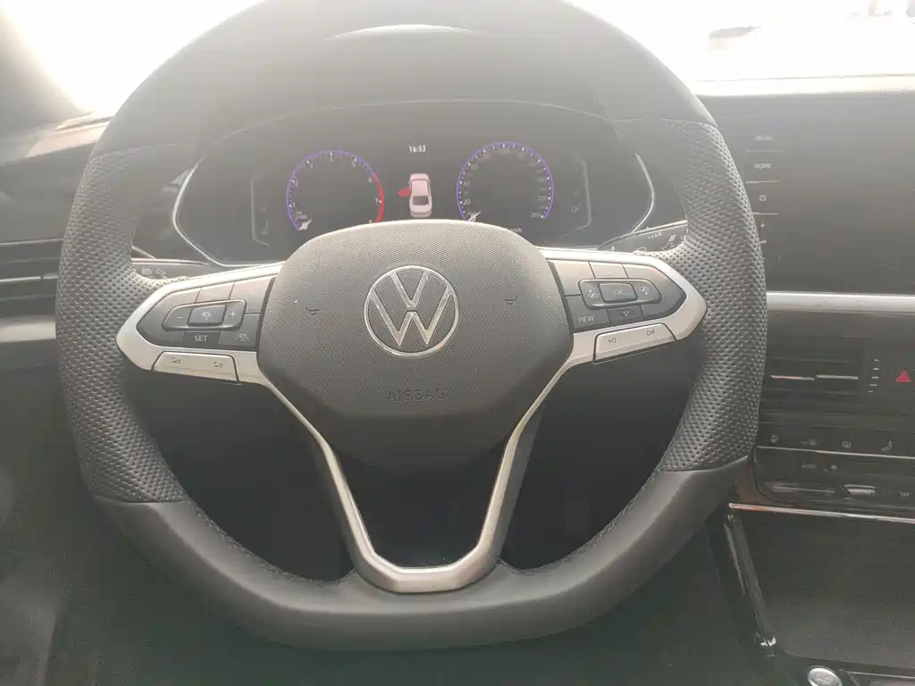 Passat Outstanding 330 TSI Elite