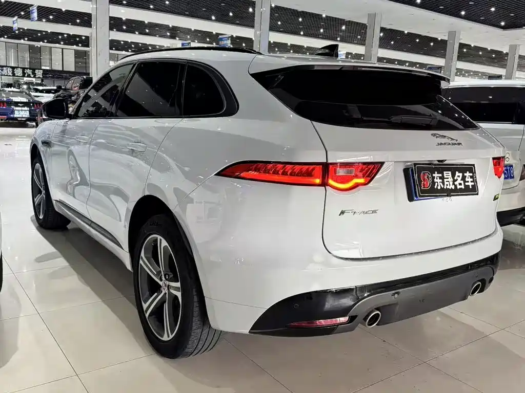 Jaguar F-PACE 300-Sport Sport