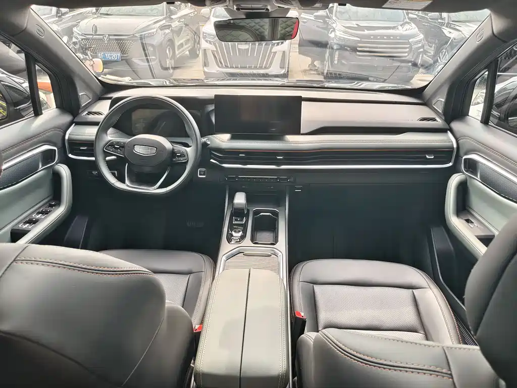 Haoyue L 2.0 T DCT Luxury