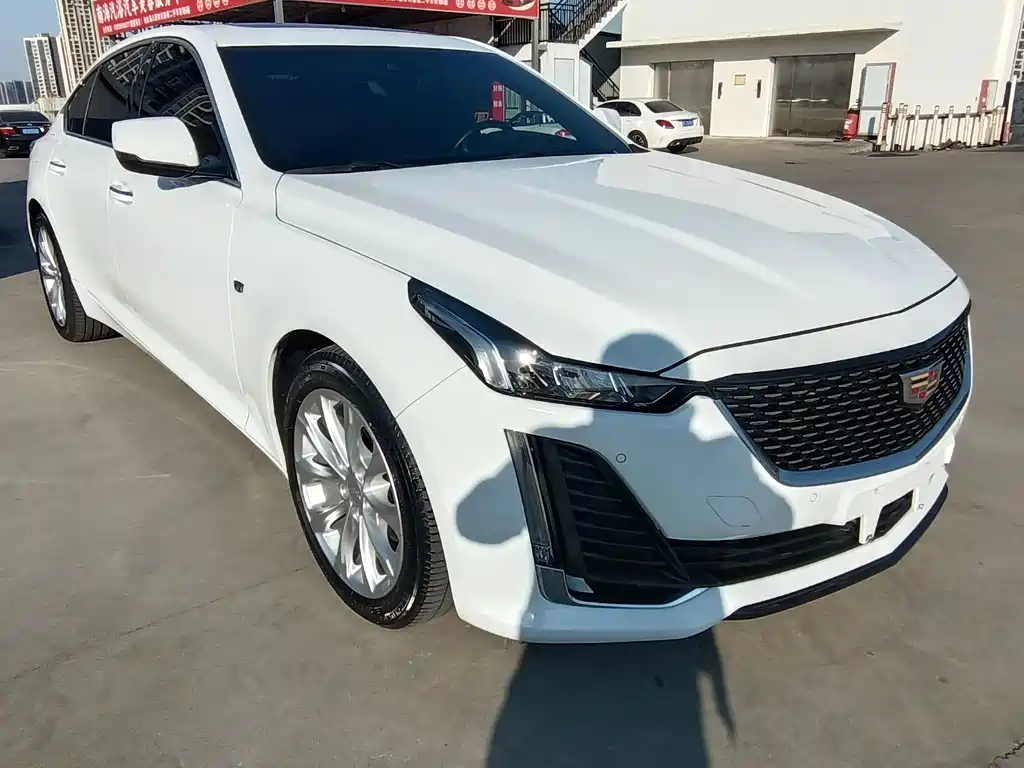 Cadillac CT5 28 T Luxury