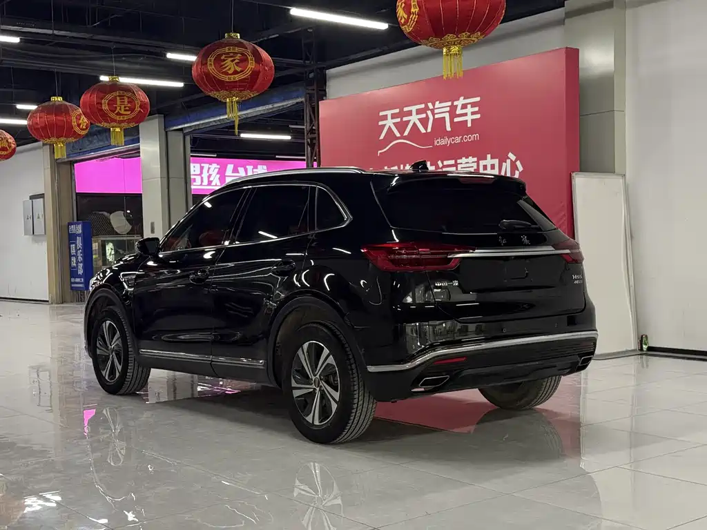 Hongqi HS5 2.0 T Connected Flagship Enjoyment