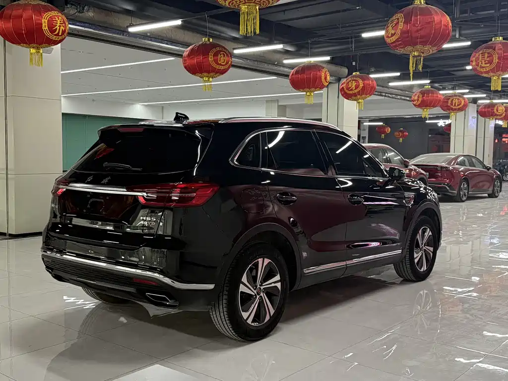Hongqi HS5 2.0 T Connected Flagship Enjoyment