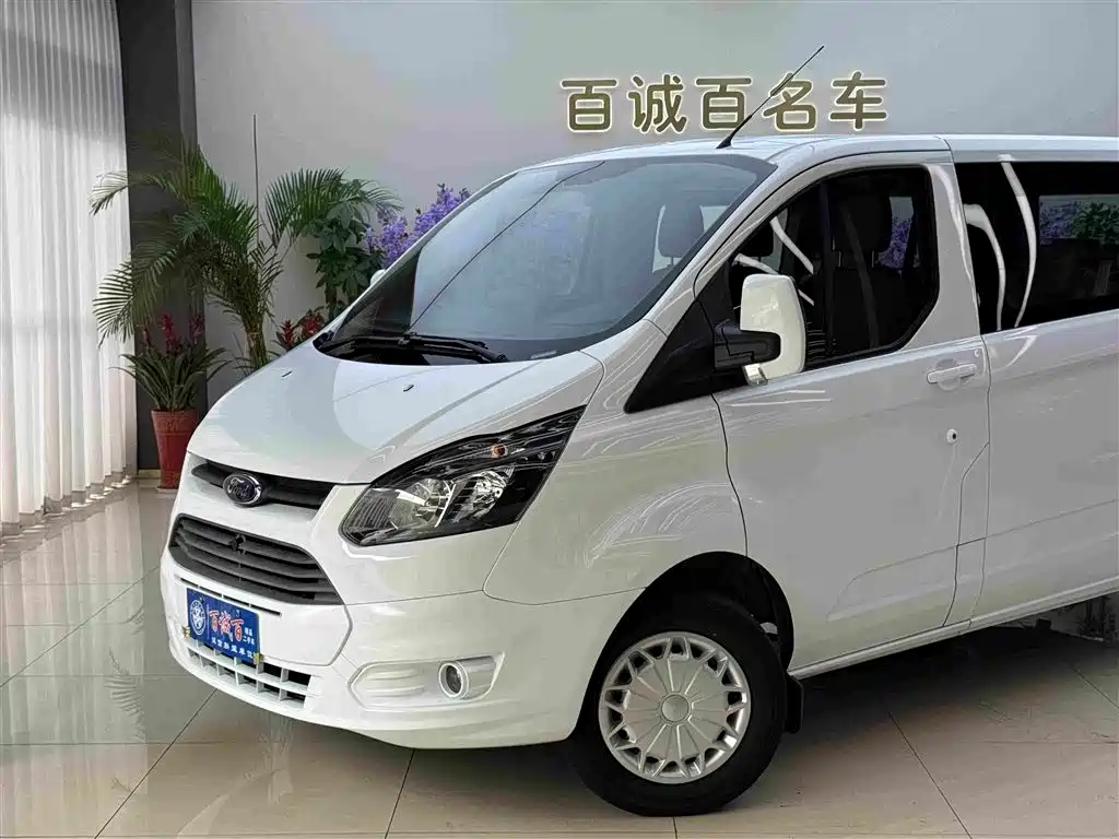 Transit 全顺 2019款 2.0 T汽油自动商旅型短轴低顶9座国VI