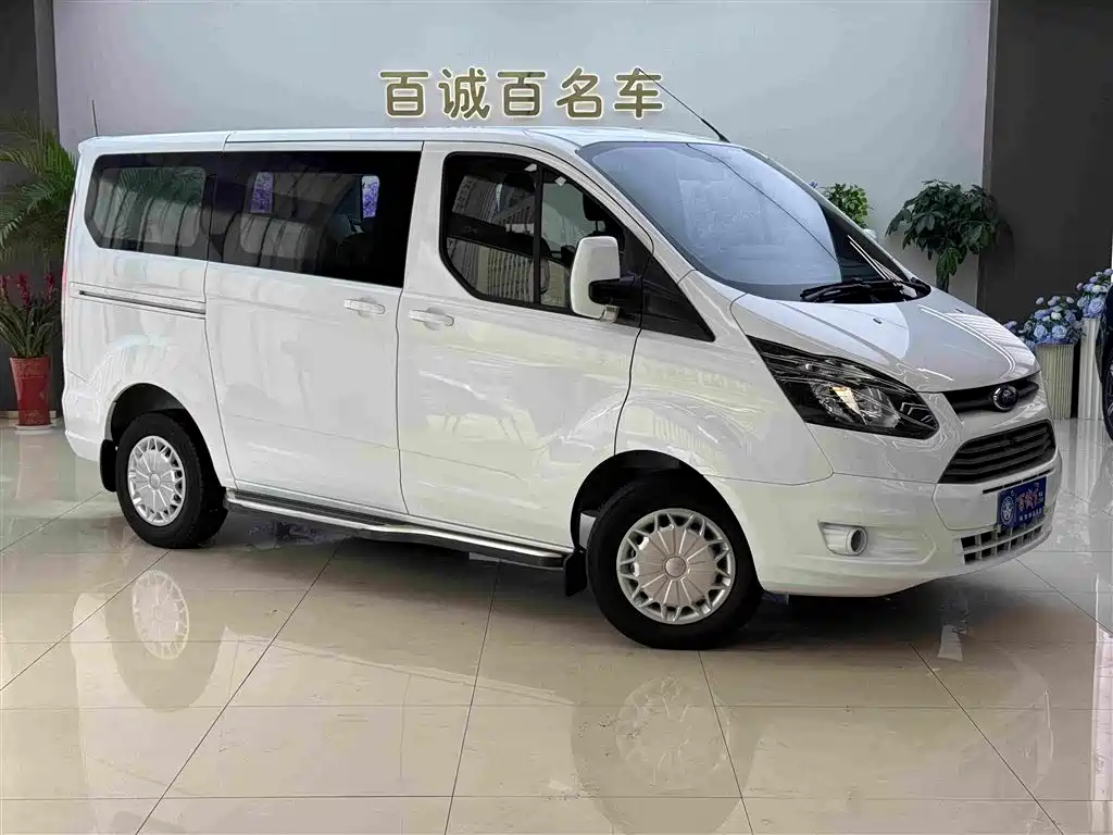 Transit 全顺 2019款 2.0 T汽油自动商旅型短轴低顶9座国VI