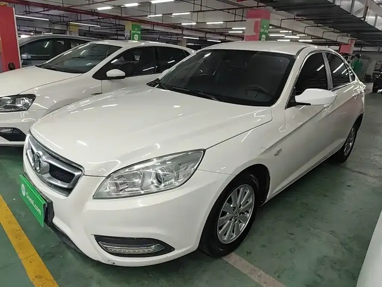 Baic Senova D50 1.5 L CVT Standard
