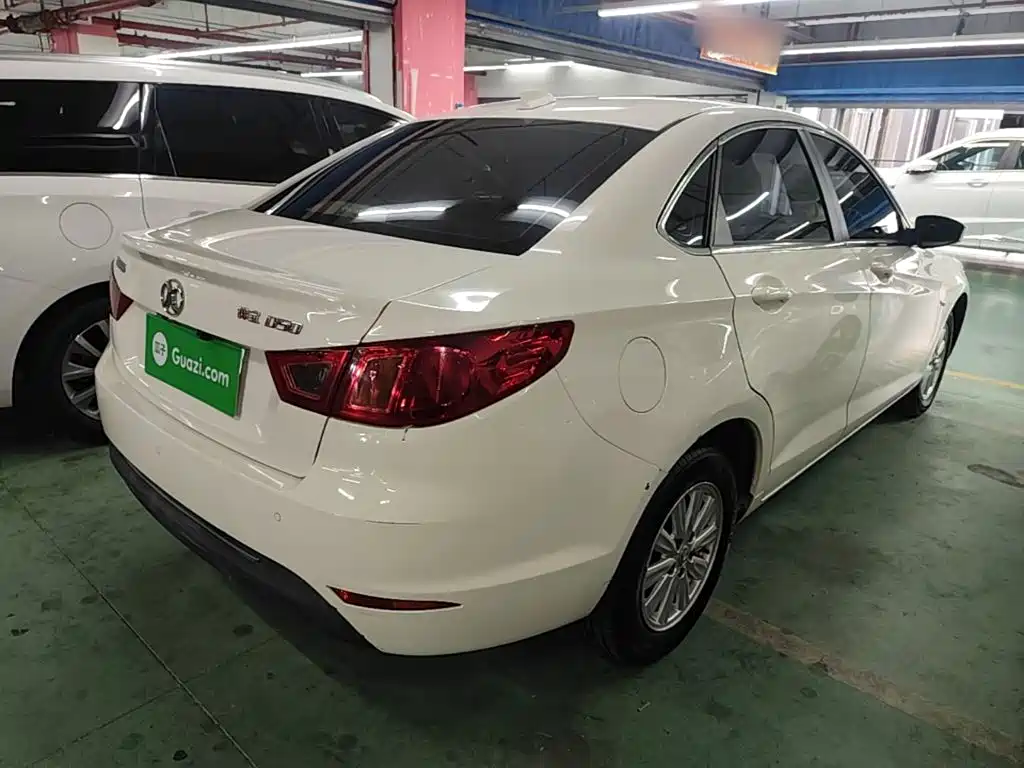 Senova D50 1.5 L CVT Standard
