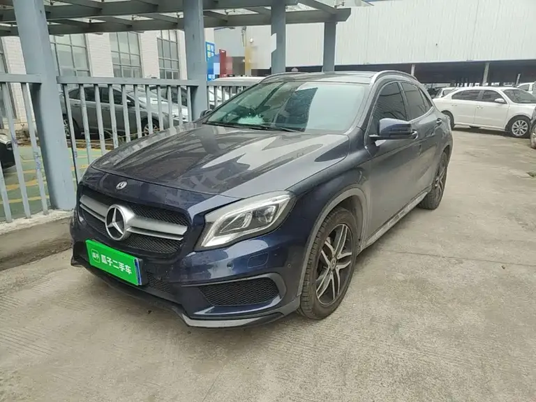 Mercedes-Benz GLA GLA 200 Fashion