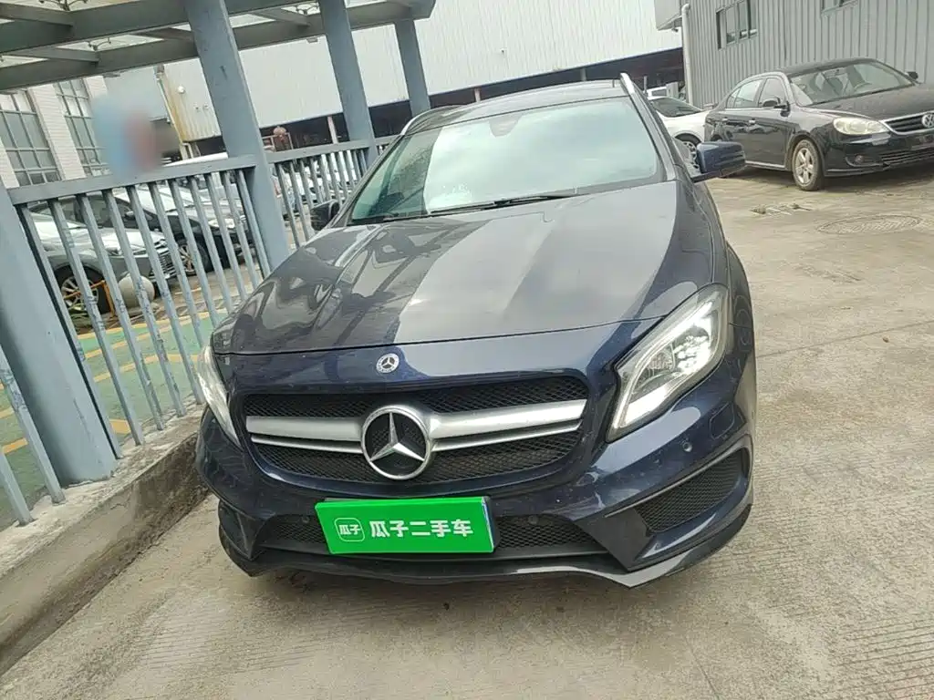 Mercedes-Benz GLA GLA 200 Fashion