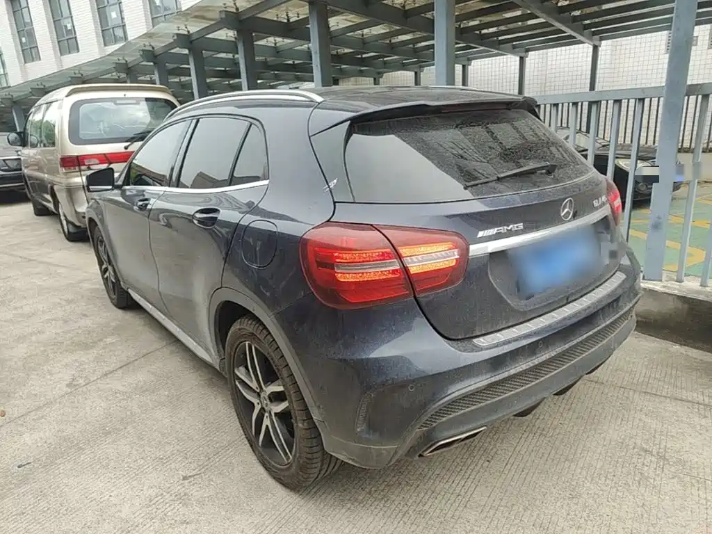 Mercedes-Benz GLA GLA 200 Fashion