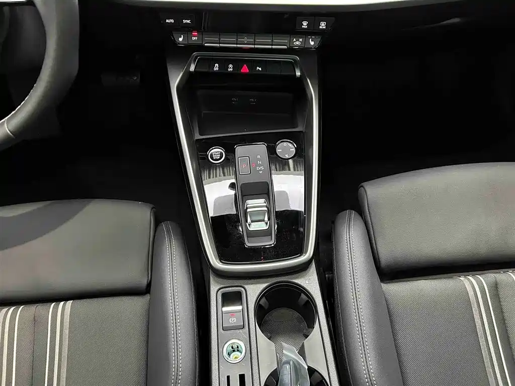 Audi A3 Facelift Sportback 35 TFSI Fashion Sport