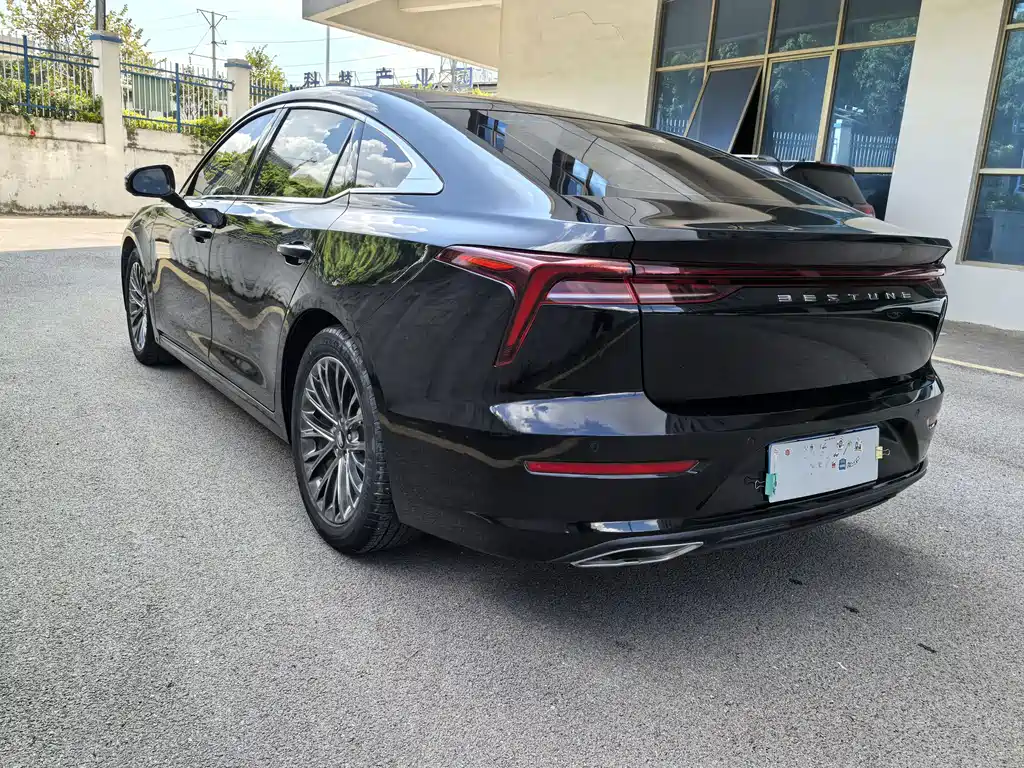 Besturn B70 3 rd Gen 1.5 T Auto Smooth Enjoyment