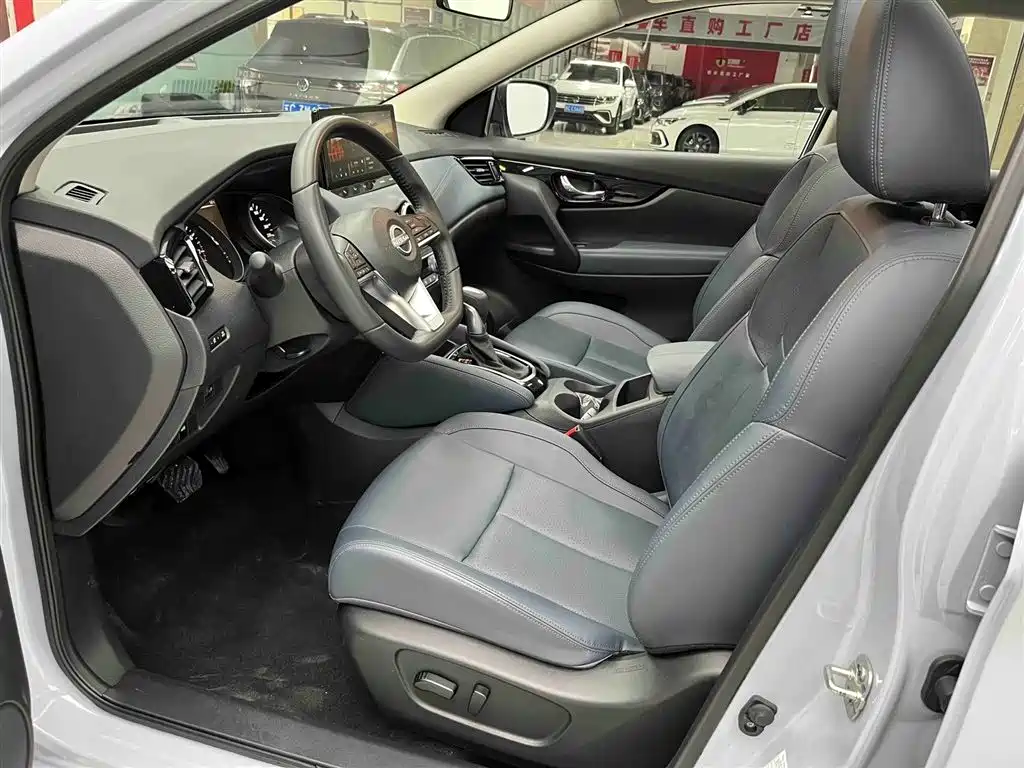 Qashqai Honor 2.0 L CVT XV+ Leading