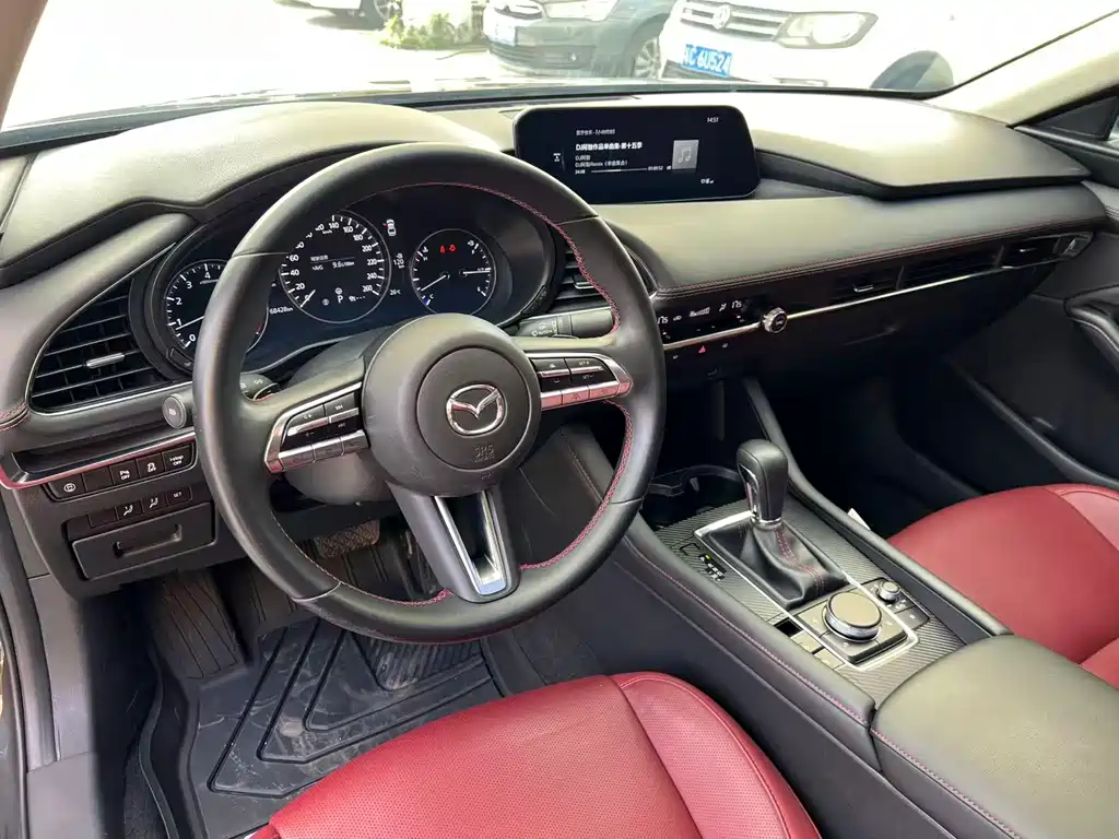 Mazda 3 Axela 2.0 L Auto Quality Wise Obsidian