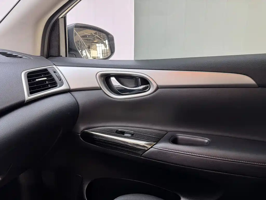 Sylphy 1.6 XE CVT Comfort Enjoyment