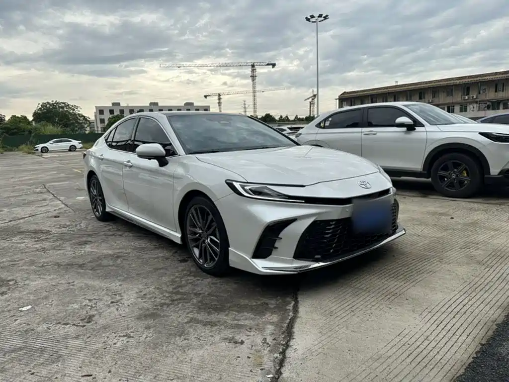 Camry Dual Engine 2.0 HXS Sport Plus