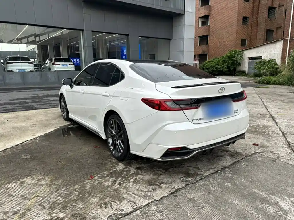 Camry Dual Engine 2.0 HXS Sport Plus