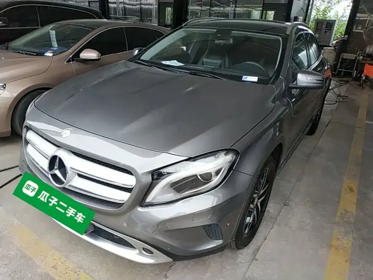 Mercedes-Benz GLA GLA 200 Fashion