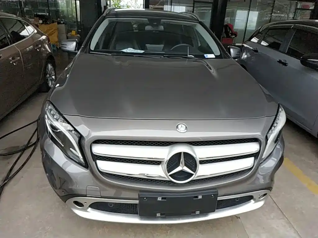 Mercedes-Benz GLA GLA 200 Fashion