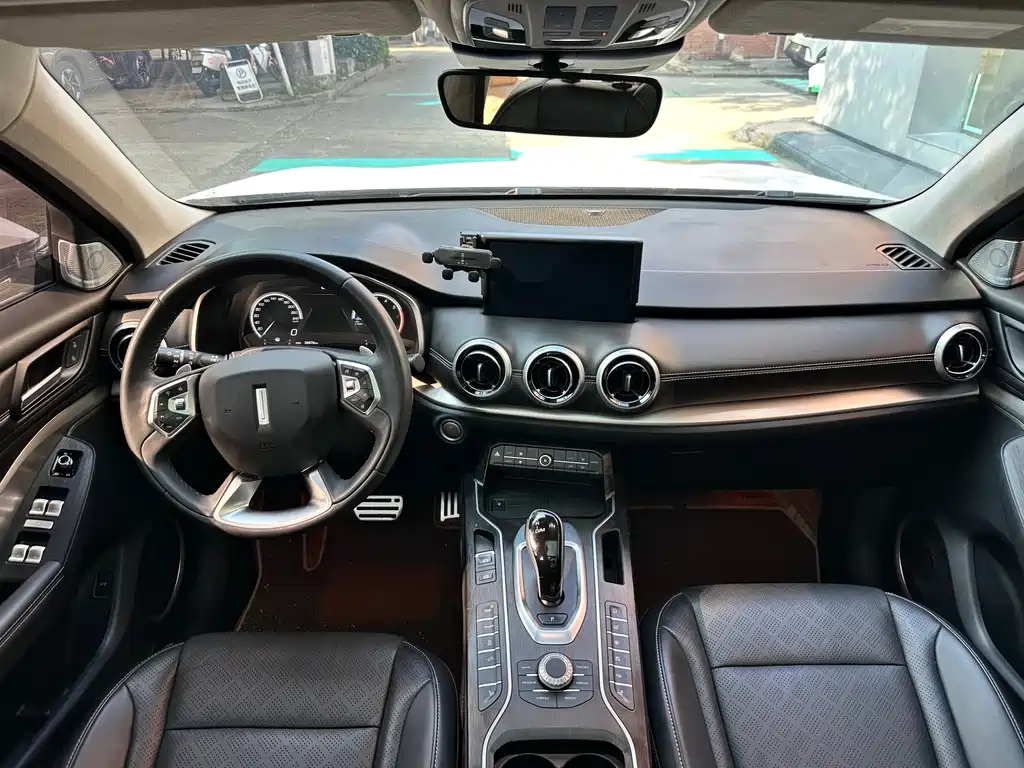 WEY VV6 2.0 T 2 WD Flagship CN-V