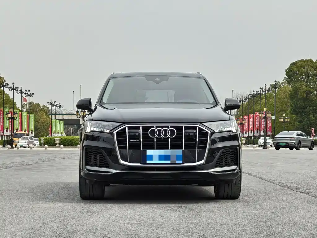 Audi Q7 55 TFSI quattro S line Sport