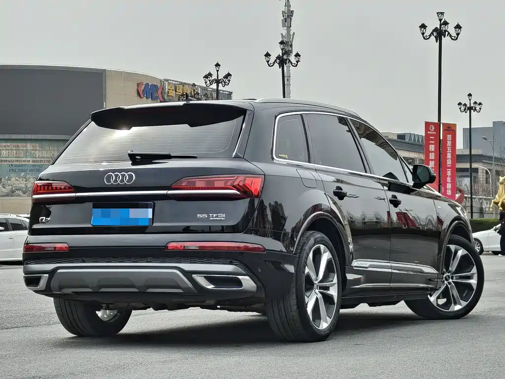 Audi Q7 55 TFSI quattro S line Sport