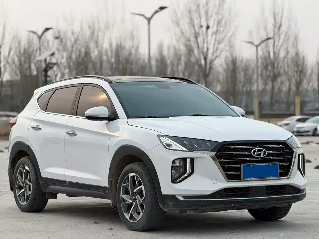 Tucson 280 TGDi 2 WD GLS Fashion CN-VI