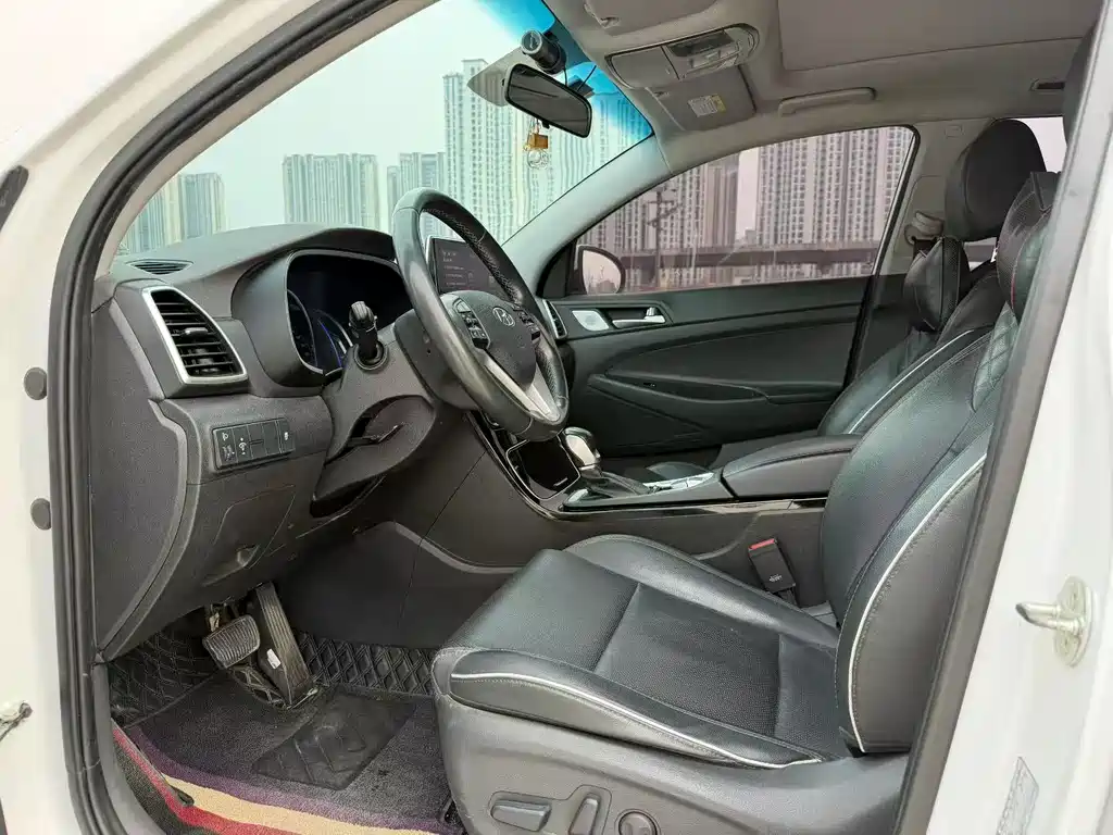 Tucson 280 TGDi 2 WD GLS Fashion CN-VI