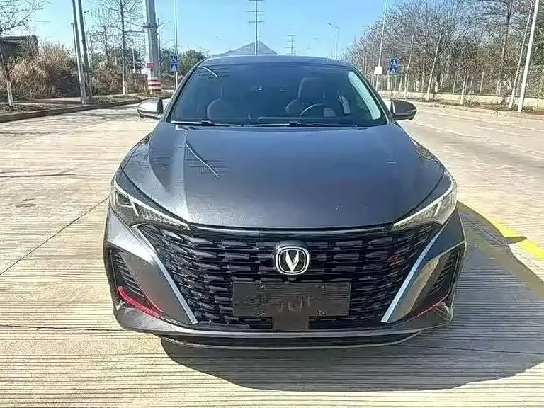 Changan Eado Smooth Enjoyment PLUS Blue Whale NE 1.4 T GDI DCT Distinguished