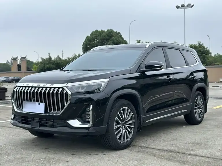 Jetour X90 PLUS 1.6 TD DCT Elite 7-seat