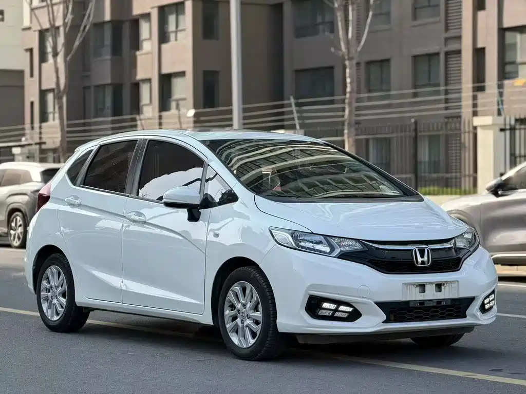 Fit 1.5 L CVT Comfort Sunroof