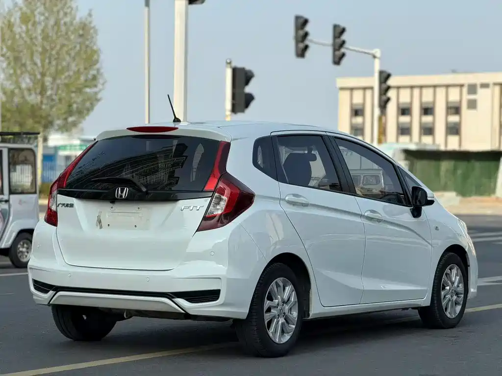 Fit 1.5 L CVT Comfort Sunroof